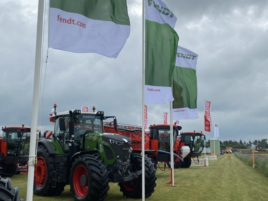 905a670b c8e5 414c b418 73d177d48c8c 1 105 c